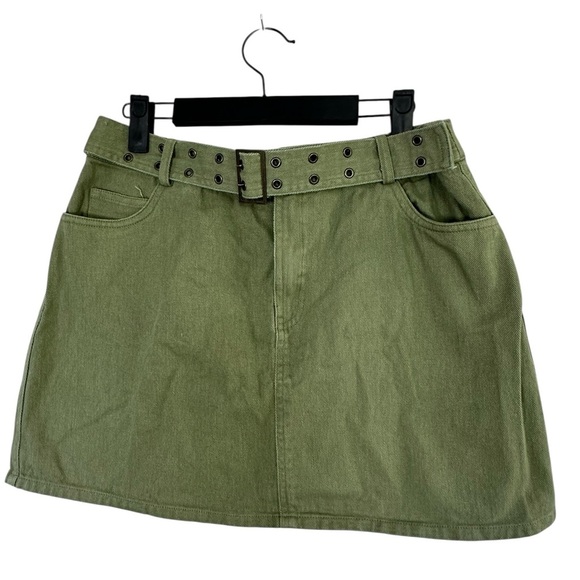 Forever 21 Olive Green Mini Denim Jean Skirt L Utility Y2K Grommet Belt
A178 - Picture 1 of 5